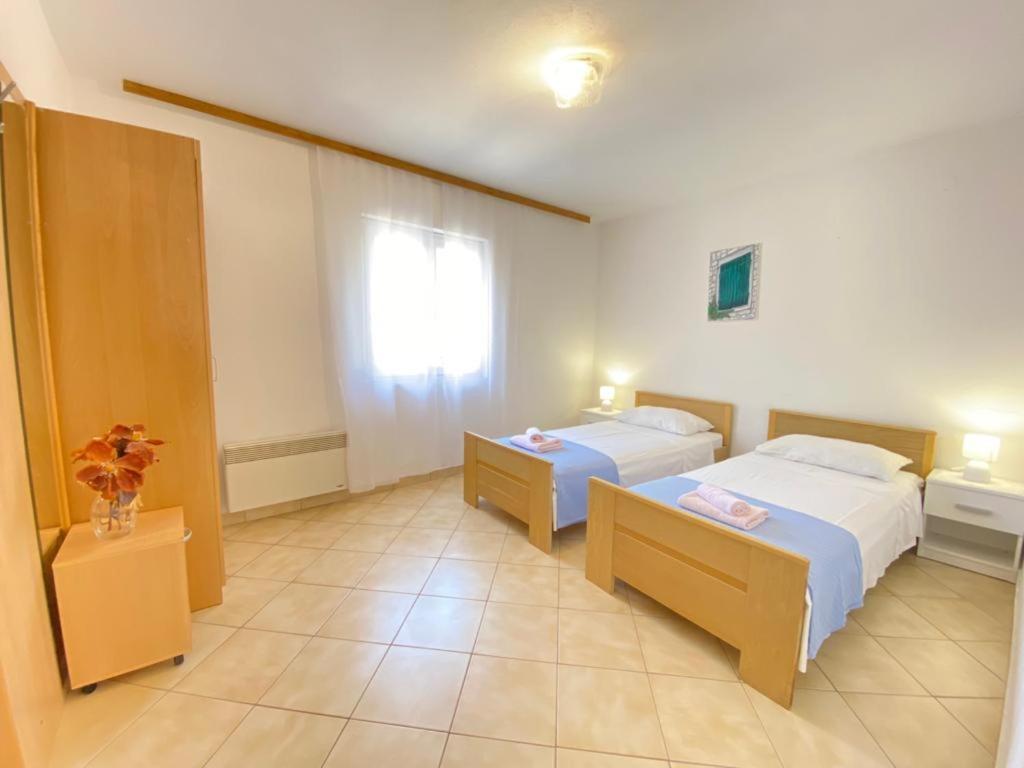 Porat Apartman Starigrad-Paklenica